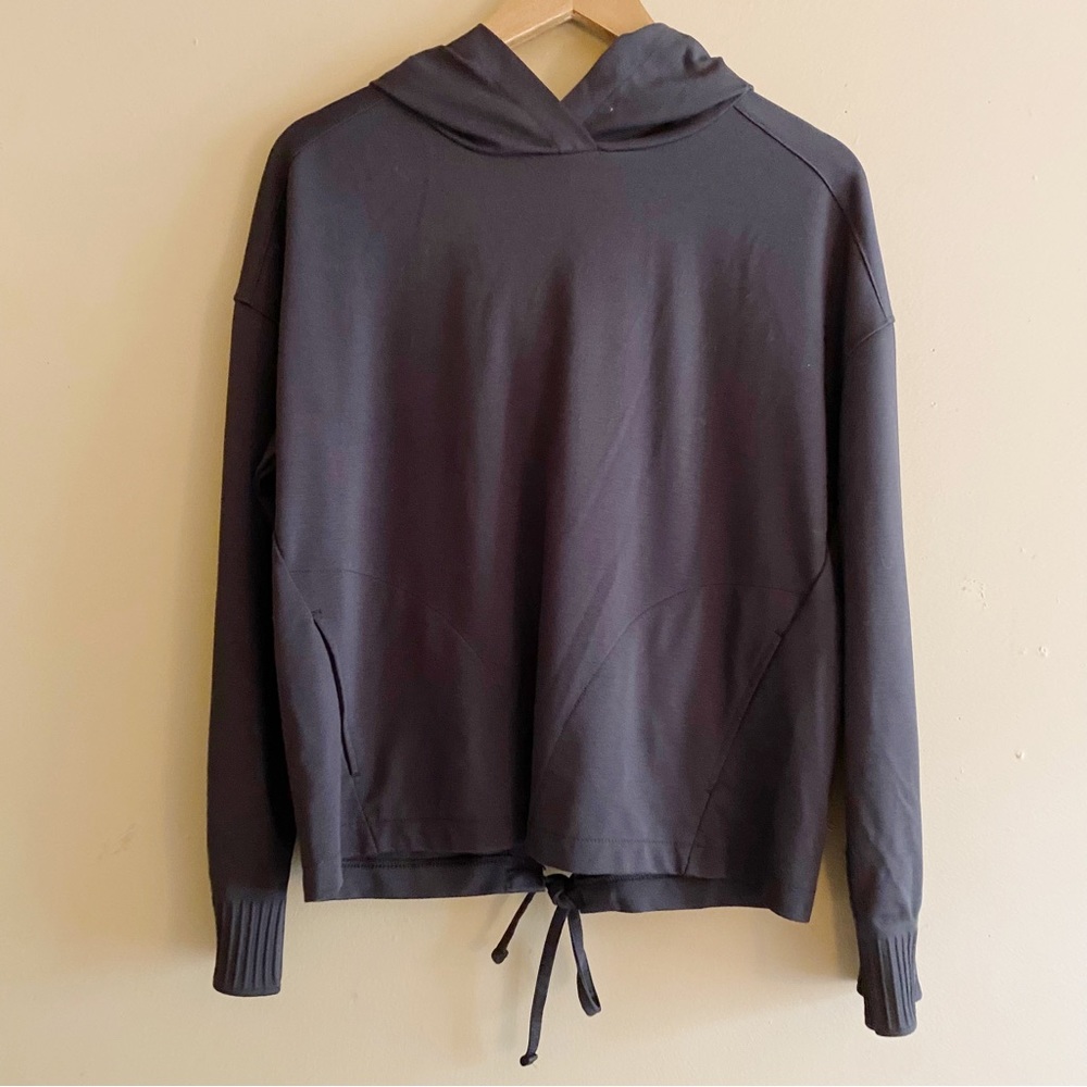 Avia Athletic Black Pull Over